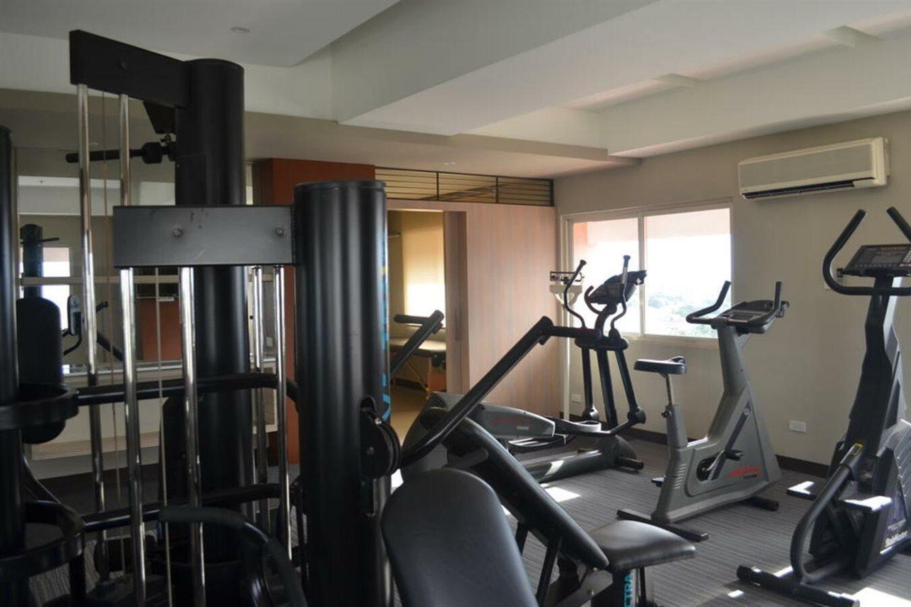 Imperial Palace Suites Quezon City Εξωτερικό φωτογραφία