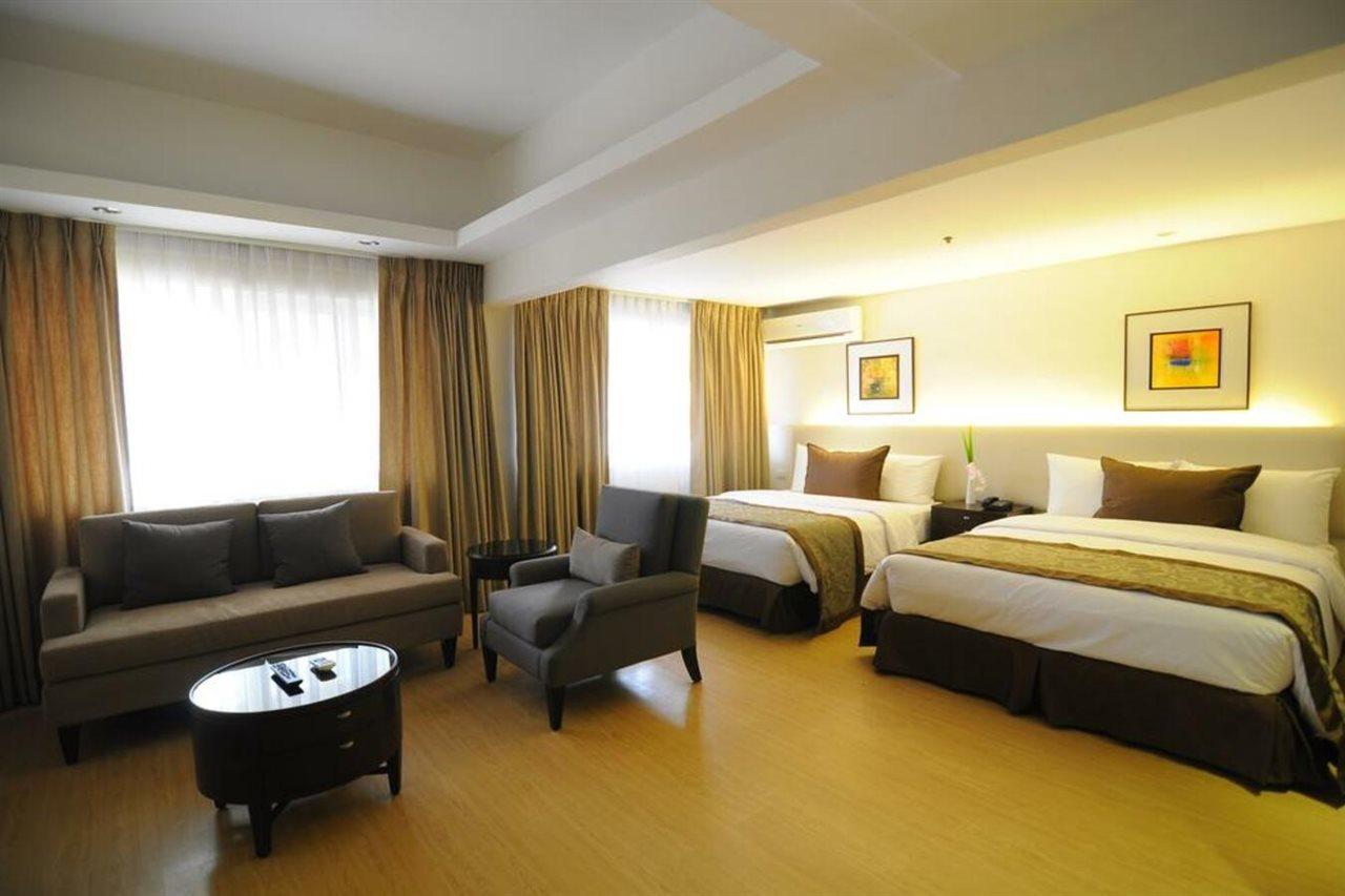 Imperial Palace Suites Quezon City Εξωτερικό φωτογραφία