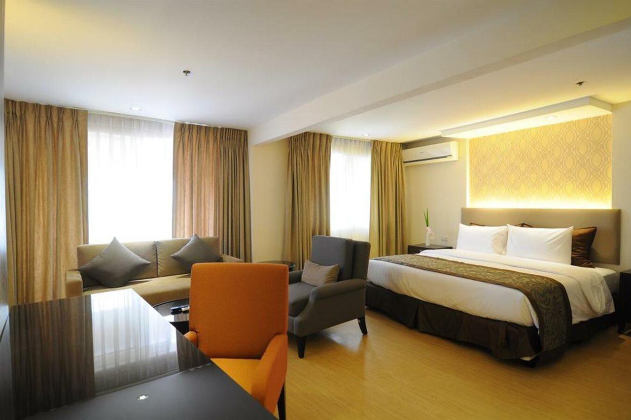 Imperial Palace Suites Quezon City Εξωτερικό φωτογραφία