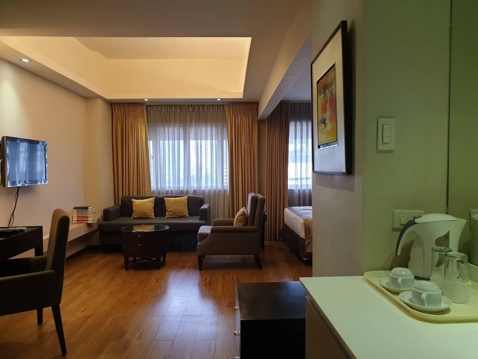 Imperial Palace Suites Quezon City Εξωτερικό φωτογραφία