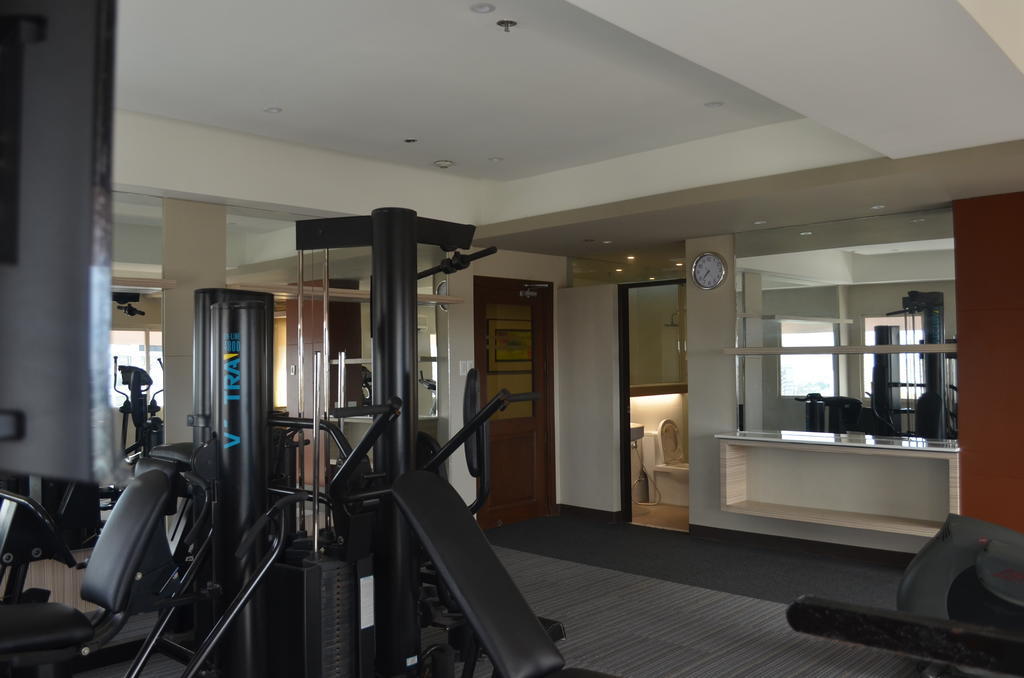 Imperial Palace Suites Quezon City Εξωτερικό φωτογραφία