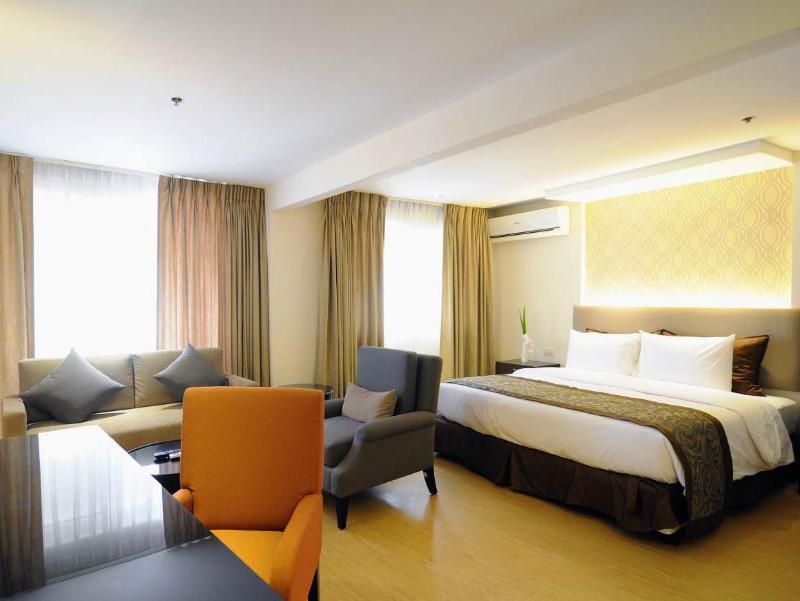 Imperial Palace Suites Quezon City Εξωτερικό φωτογραφία