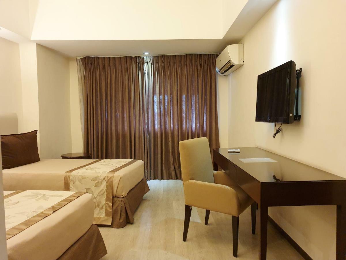 Imperial Palace Suites Quezon City Εξωτερικό φωτογραφία