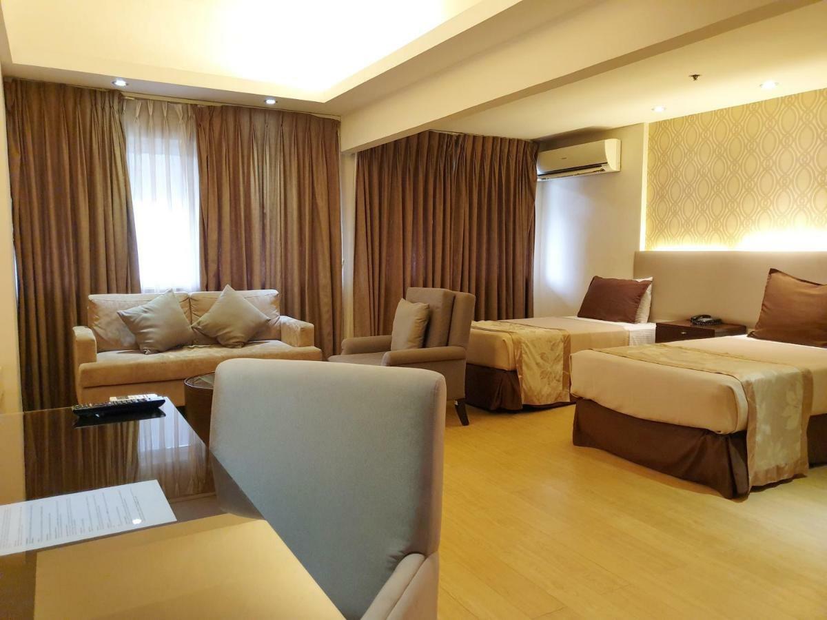 Imperial Palace Suites Quezon City Εξωτερικό φωτογραφία